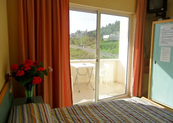 فندق مبيت وإفطار Delfin *